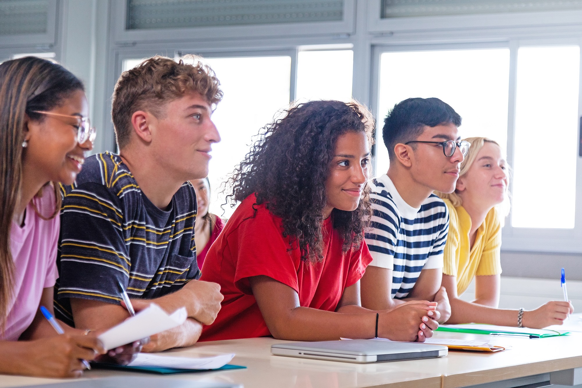 Dual Enrollment students in classroom